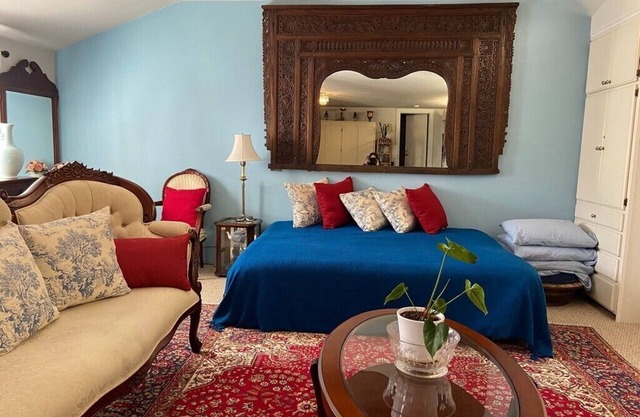 Elegant Spacious Private Studio ~ Upscale Berkeley