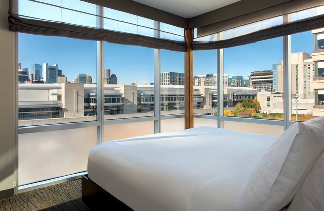 Element by Marriott, Boston Seaport District