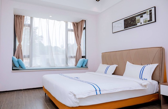 Elizabeth Golf Apartment offers accommodations with access to beauty services.
