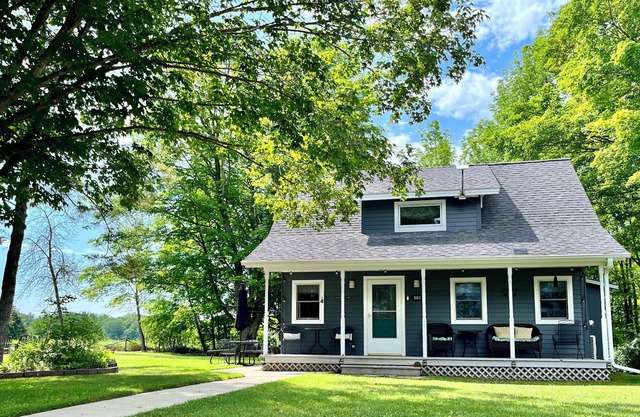 Ellison Bay tranquility close to Europe Lake, Newport State Park and Beach!