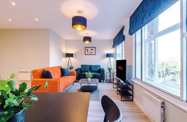 Elysée Suites - Stunning 2 Bed Flat in Southport