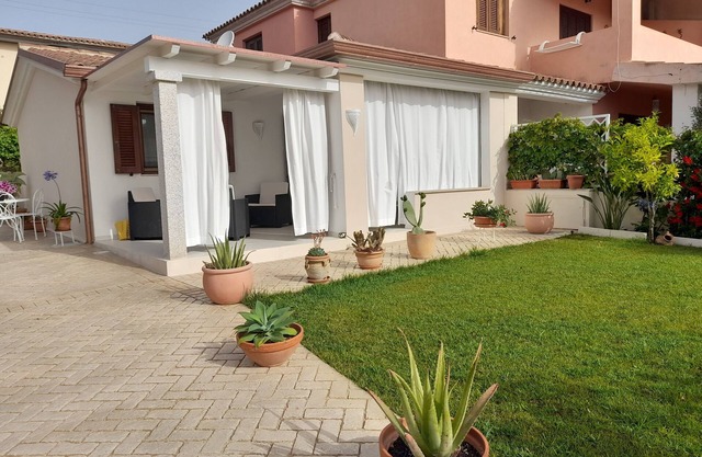 Emerald Villa with a wonderful garden