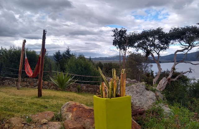 Encantadora Cabaña y un Bello Mirador de la Laguna