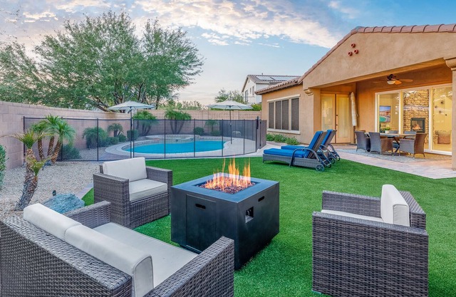 Enjoy 2 Primary Suites, Heated Pool & Spa, Fun Game Room, Fire Pit, BBQ, More