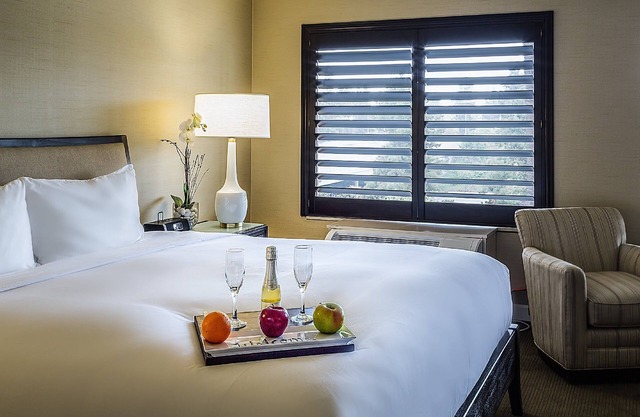 Enjoy a Hassle-free Stay! Free Parking, Onsite Pool, Minutes to Franco Park