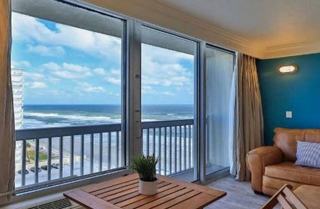 Enjoy sunrise AND sunset! Best of both worlds! Beachfront beauty you'll love!