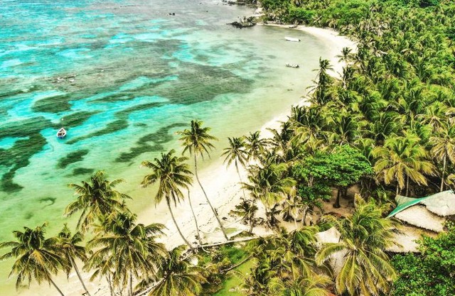 ENSUEÑOS NATURAL RESERVE Little Corn Island Nicaragua