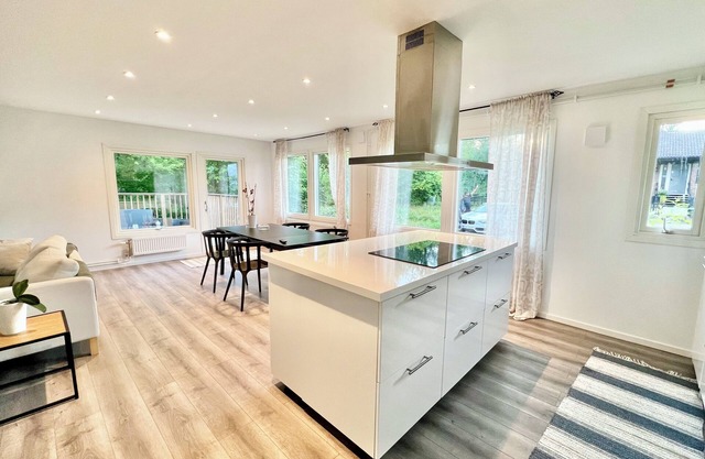 Entire 3 Bedroom in heart of kosta