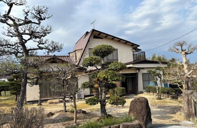 Entire building available/Okayama City Okayama