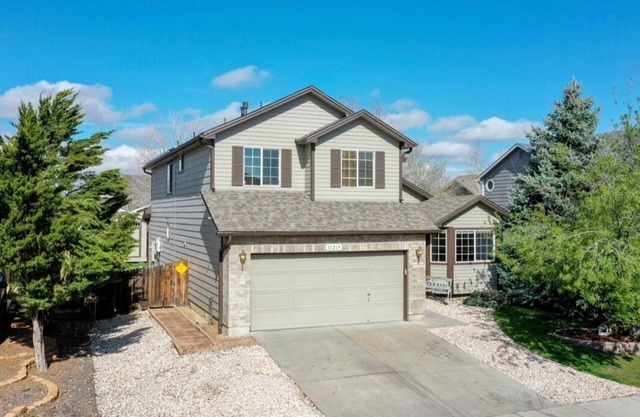 Entire house in a quiet neighbourhood