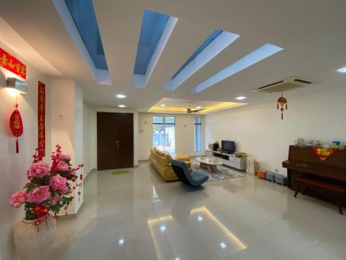 Entire Residential Home Jia Residences Bkt Serdang沙登温暖的家
