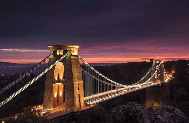 Entire Stylish Colourful Two Bed Flat in Clifton, Bristol.