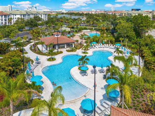 Epic Universe Premium Lake View Condo, Vista Cay - 1002