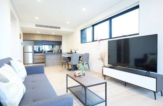 Epping 1 bedroom apartment with swimming pool in Epping