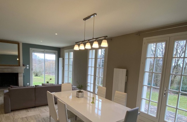 Equipped house, wifi, TV, garden