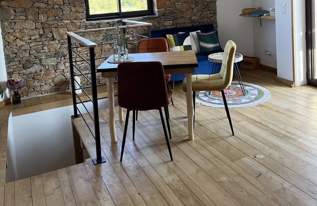 Escapade Romantique Avec Jacuzzi Gîte Repaire du Causse