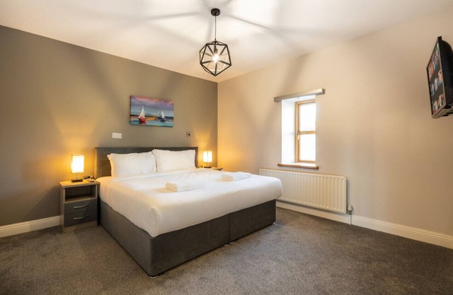 Escape Ordinary at Castle Hume No.17 ~ 3 bedroom