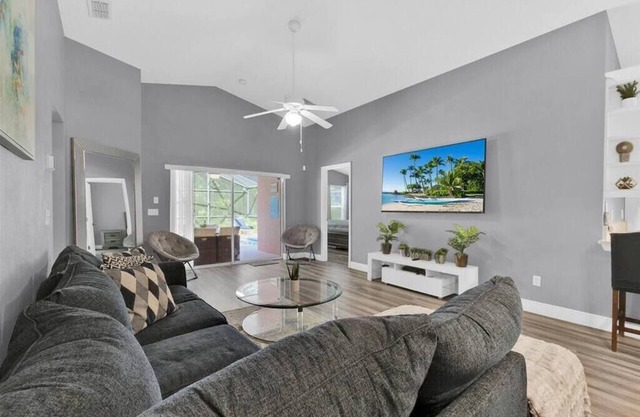 Escape to Coral Bliss~5BR Pool