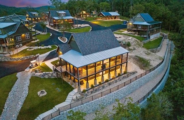Escape to Luxury, Modern Farmhouse Oasis W/Hot Tub, Scenic Views, Amenities!