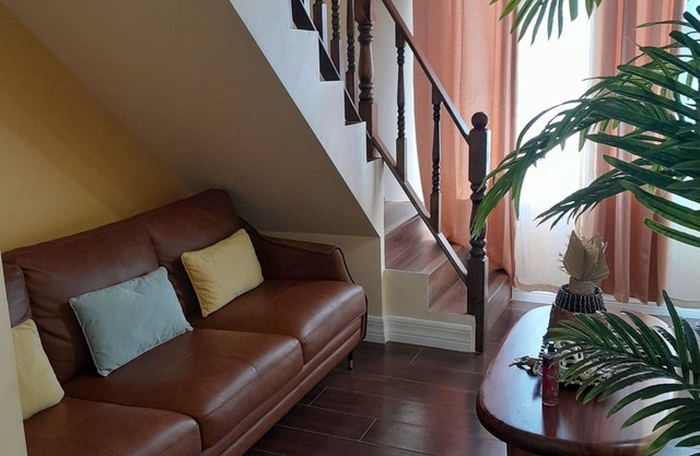 Escape to Luxury, perfectly situated for Adventure, Family Fun and Furry Friends