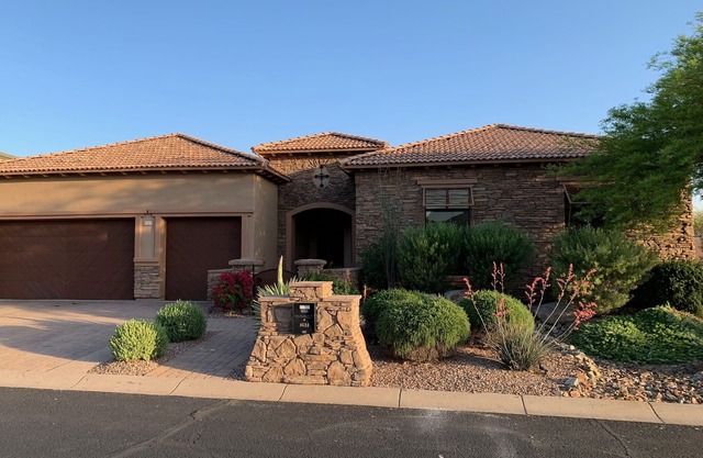 Escape to the Valley of the Sun, Enjoy the Arizona Lifestyle