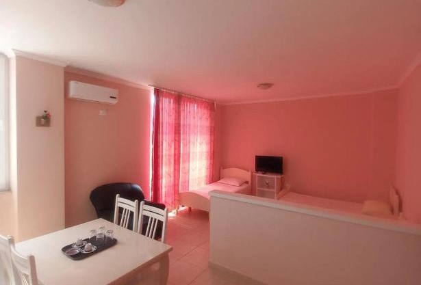 Esil Apartment Shëngjin