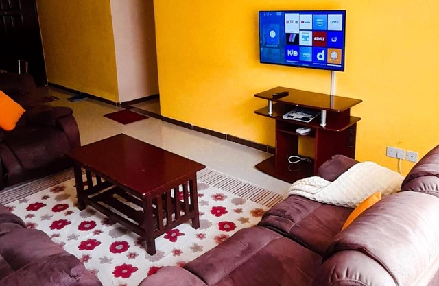 Essy's Furnished Homes Nakuru with pool & GYM