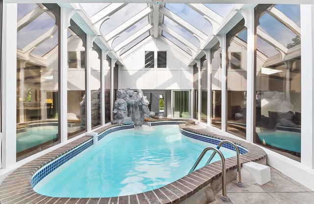 Estate with Indoor & Outdoor Pools Hot Tub 5k+ SF