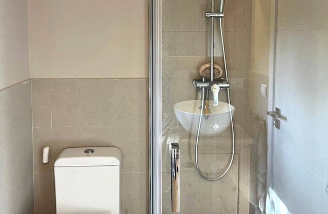Estavar IV - Two Bedroom Apartment, Sleeps 5