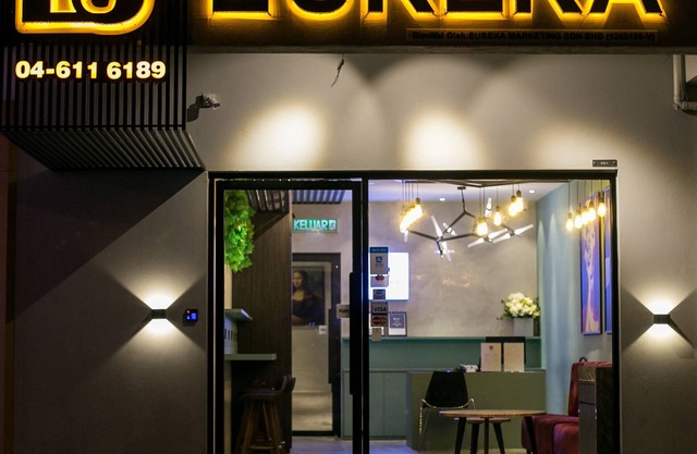 Eureka Hotel