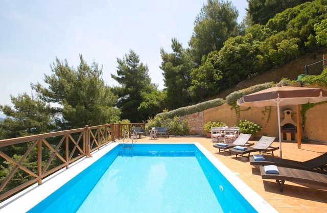 Europa,2br,2bth Villa With Private Pool And Stunning Sea Views