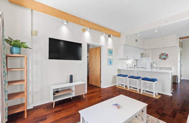 European Village Beach Retreat, minutes from the beach and local attractions!