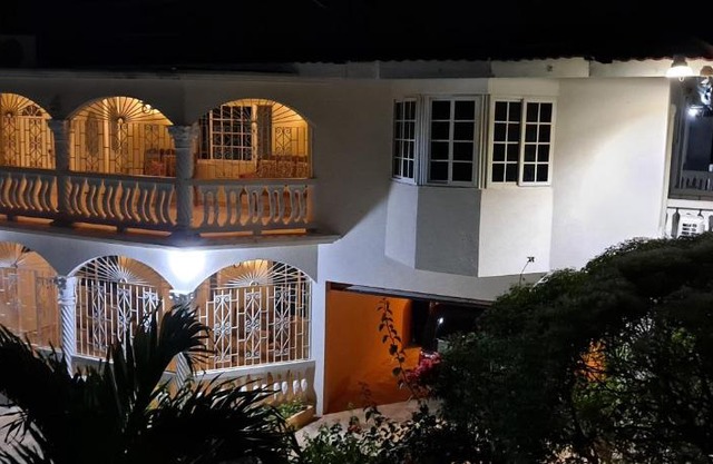 Eve's Rockaway Villa
