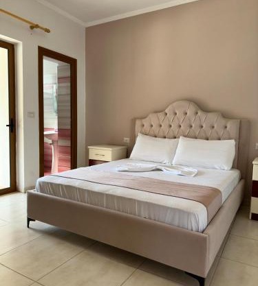 Evelina Ernild Rooms