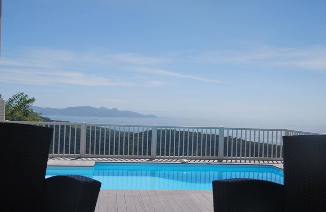 Exceptional sea and mountain view