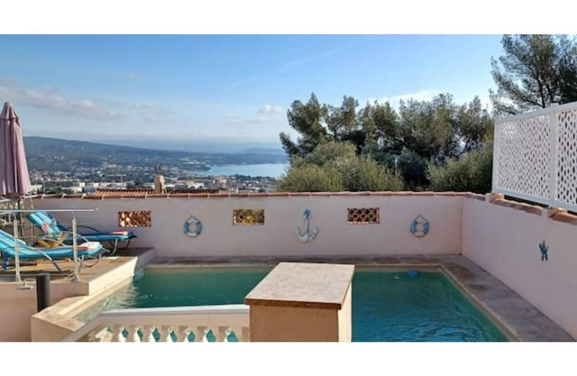 Exceptional villa La Ciotat sea view private heated pool