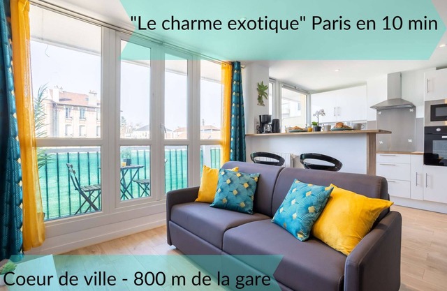 Exotic charm-Paris in 10 minutes