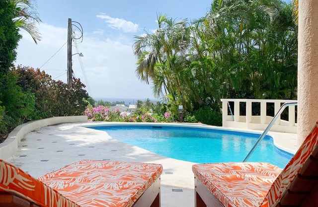Expansive views of the south coast shopping and entertainment all within 10 min walk.