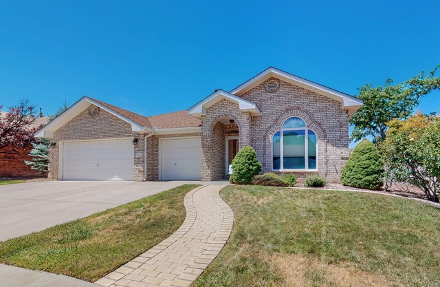 Experience Albuquerque's charm 4 bedroom Single Level Home
