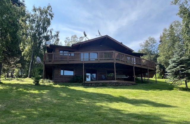 Explore Alaska while staying at this beautiful 4 bedroom house on Island Lake!