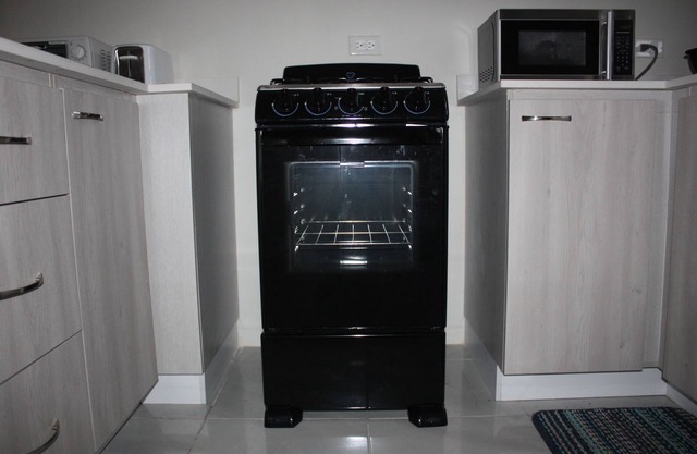 Exquisite 2 Bedroom Bungalow - Gated community