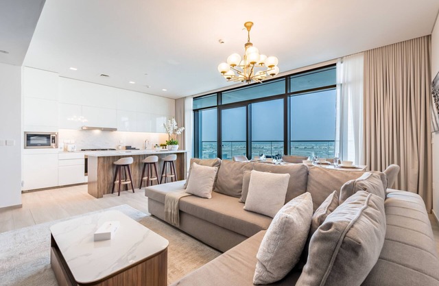 Exquisite 3BR Apartment with an Assistant Room at Palace Residences Dubai Creek Harbour