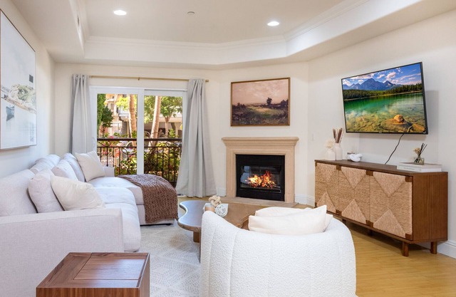 Exquisite Modern 2BR Apt. in Prime Location!