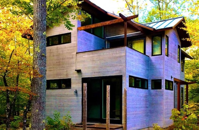 Exquisitely Modern Maine Cottage