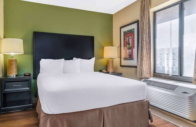 Extended Stay America Select Suites Detroit Ann Arbor Univ S