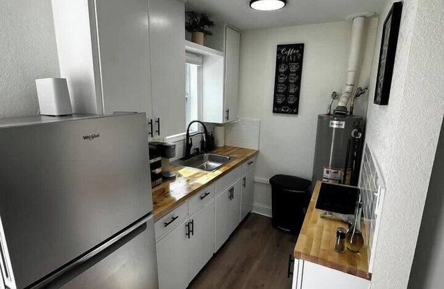 Extended Stay~ Private 1BD/1Bath ~Fenced in Yard!