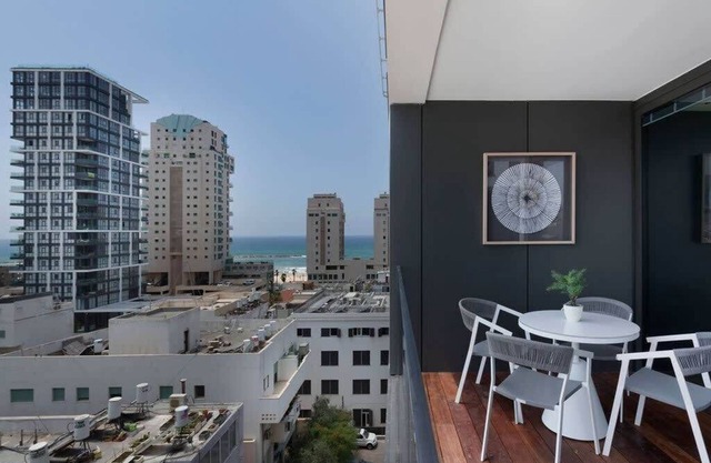 Extraordinary 1BR at Geula with MAMAD by HolyGuest