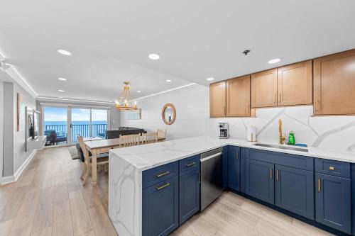 Extraordinary Oceanfront Penthouse - Unit 1211