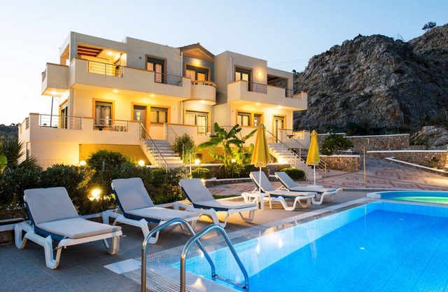 Extravagant Rhodes Villa | Pefki Sea View 6-Bedroom Villa | 12 Guests | Private.