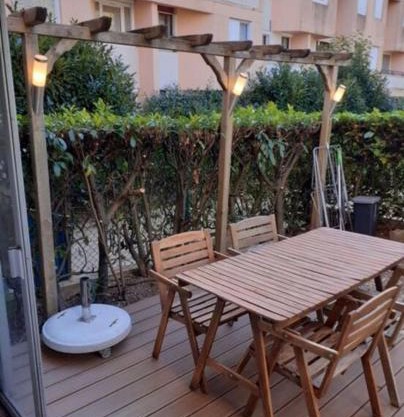 F2 avec Terrasse, Parking gratuit